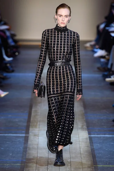 Look 26